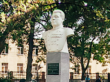 Бюст А.В Ляпидевского