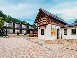 Вершина, отель