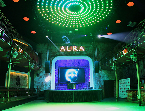 AURA, клуб