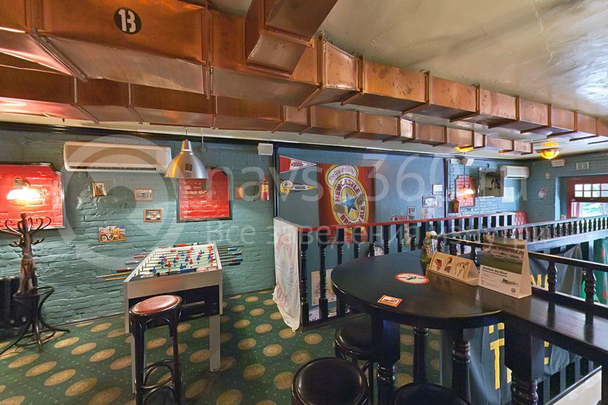 Harat`s Pub, на Красной, Краснодар, столы