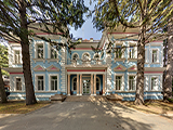 Императорский дворец, гостиница