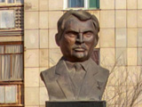 Культурные центры г. Октябрьского — Памятник Нуркаеву Т.Л.