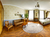 Зорянка, гостиница